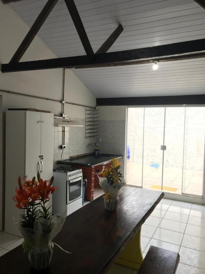 בומבינאס Hostel Banana House מראה חיצוני תמונה