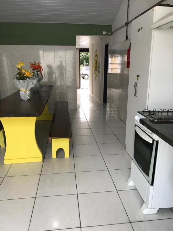 בומבינאס Hostel Banana House מראה חיצוני תמונה