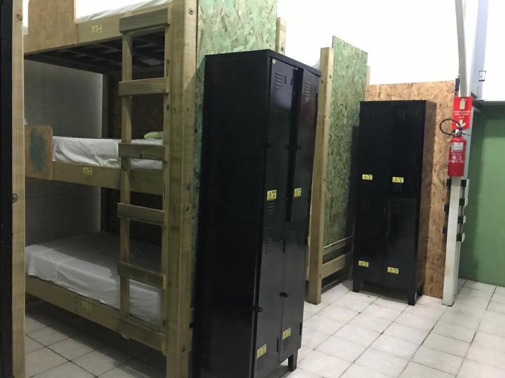 בומבינאס Hostel Banana House מראה חיצוני תמונה